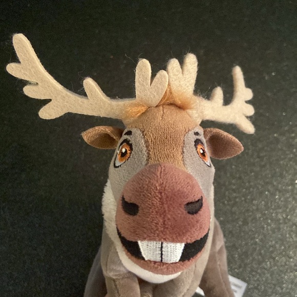 2/$25 โ๏ธ๐ฆ Disney Frozen Sven Plush - Picture 7 of 16